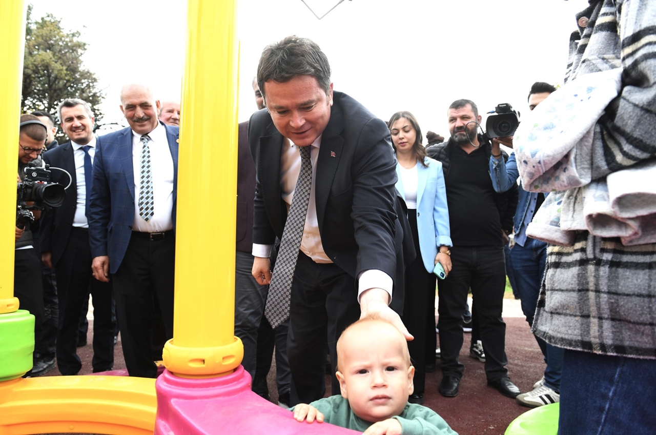 Osmangazi'ye Yeni bir yeşil alan: İsmet Paşa parkı açıldı