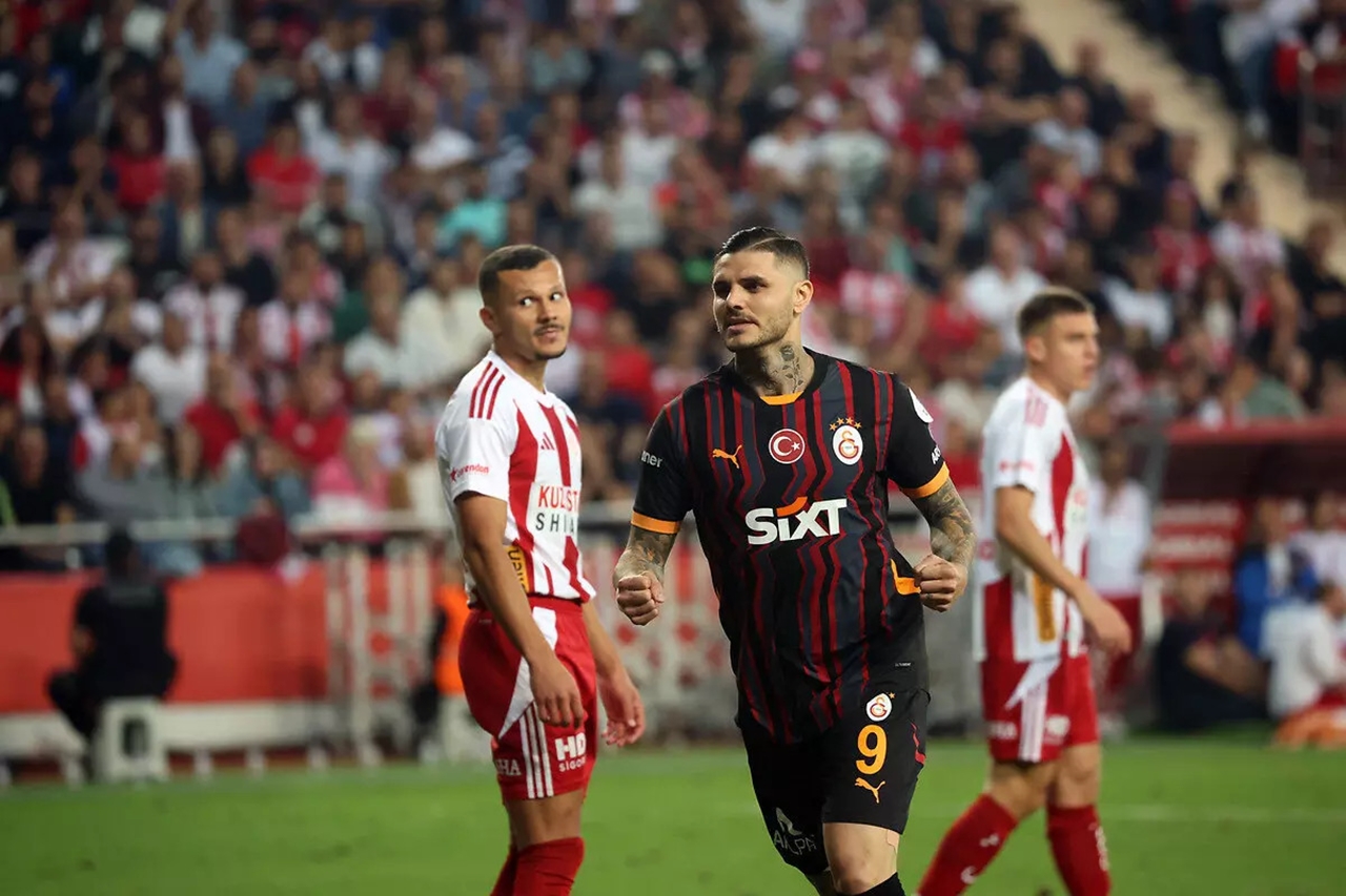 Galatasaray, Antalyaspor’u 3-0 geçti