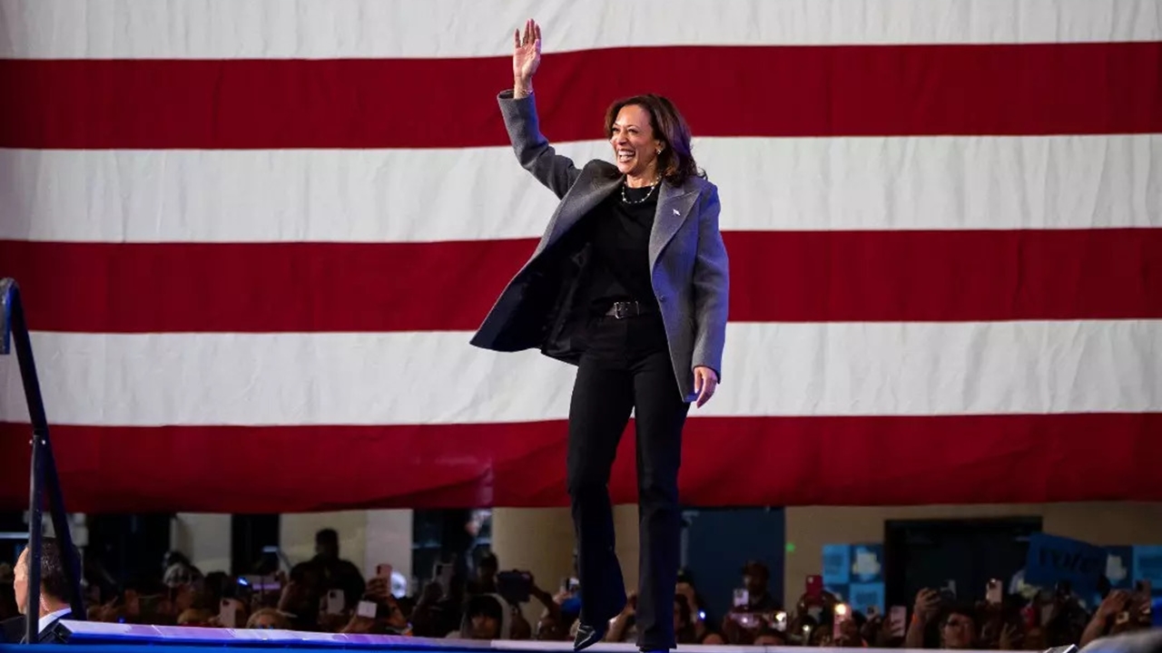 Harris’in Mitingi protestolarla gündeme geldi: Barış mı, Çatışma mı?