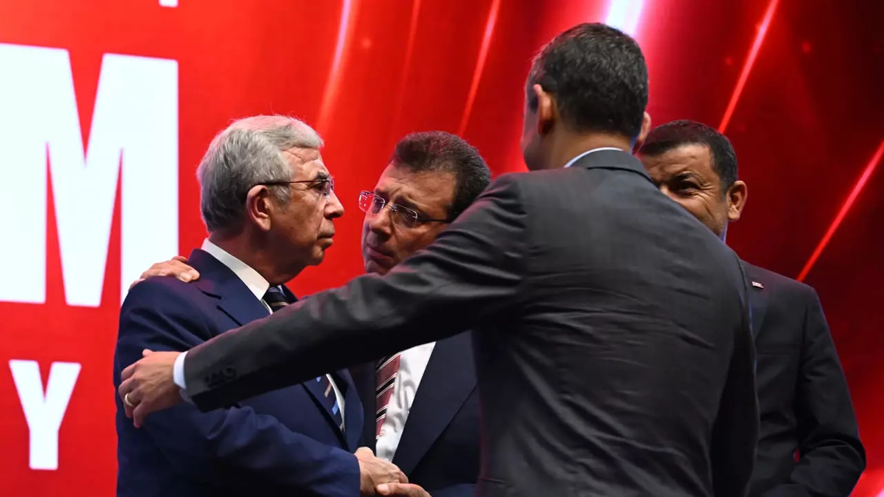 CHP'de Sarsıcı kriz: 40 Başkan mitinge katılmadı