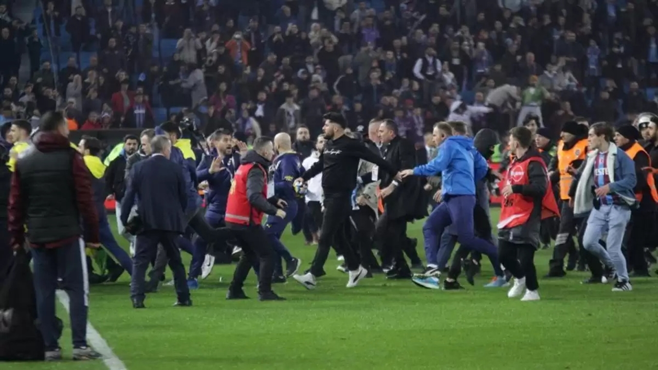 Trabzonspor- Fenerbahçe maçında VAR’ın Penaltı kararları açıklandı