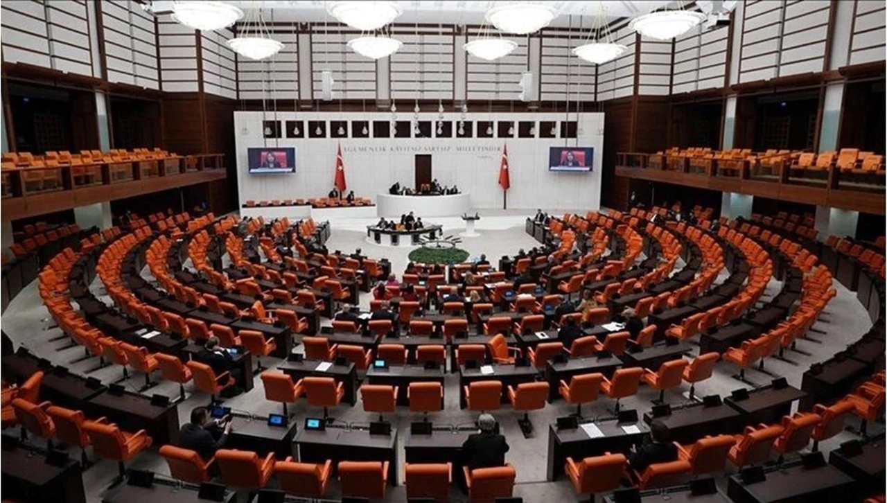 9. Yargı Paketi yasalaştı: Sınav ve Hakaret suçunda yeni düzenlemeler