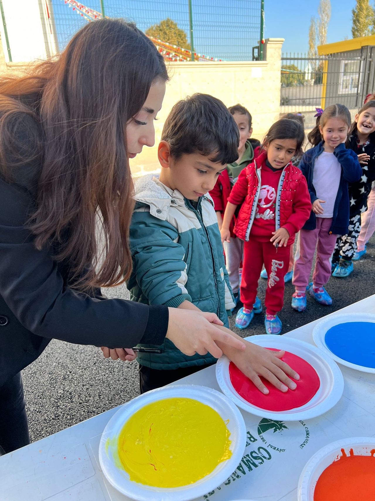 Gezici Kütüphane: Çocuklara kitapla sanat arasında bir yolculuk