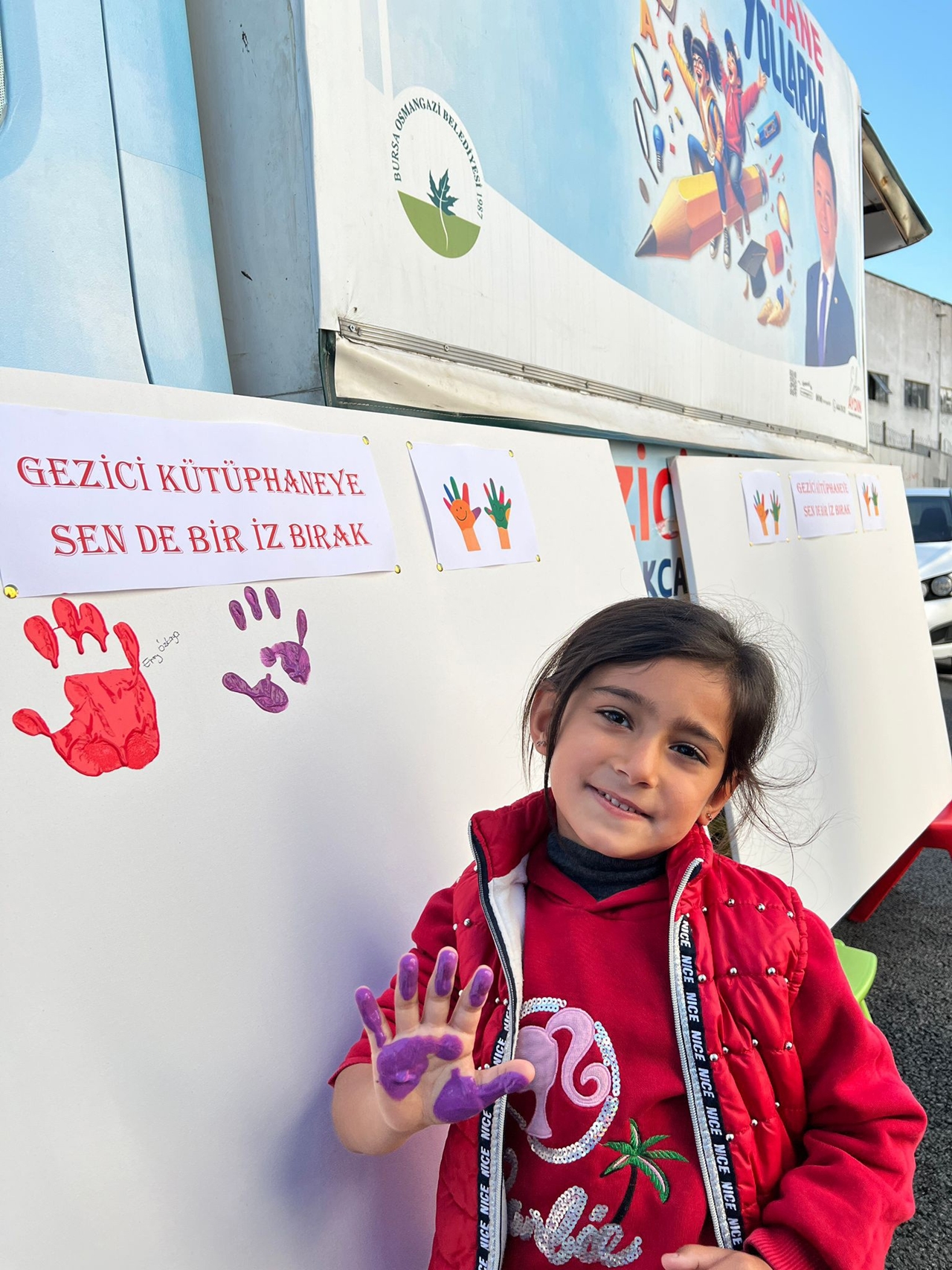 Gezici Kütüphane: Çocuklara kitapla sanat arasında bir yolculuk