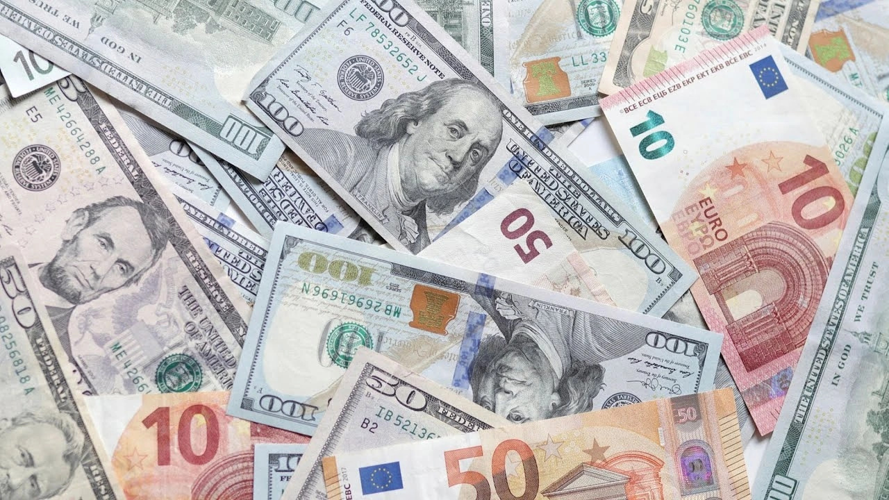 11 Kasım 2024: Dolar, Euro ve Sterlin kurlarında son durum