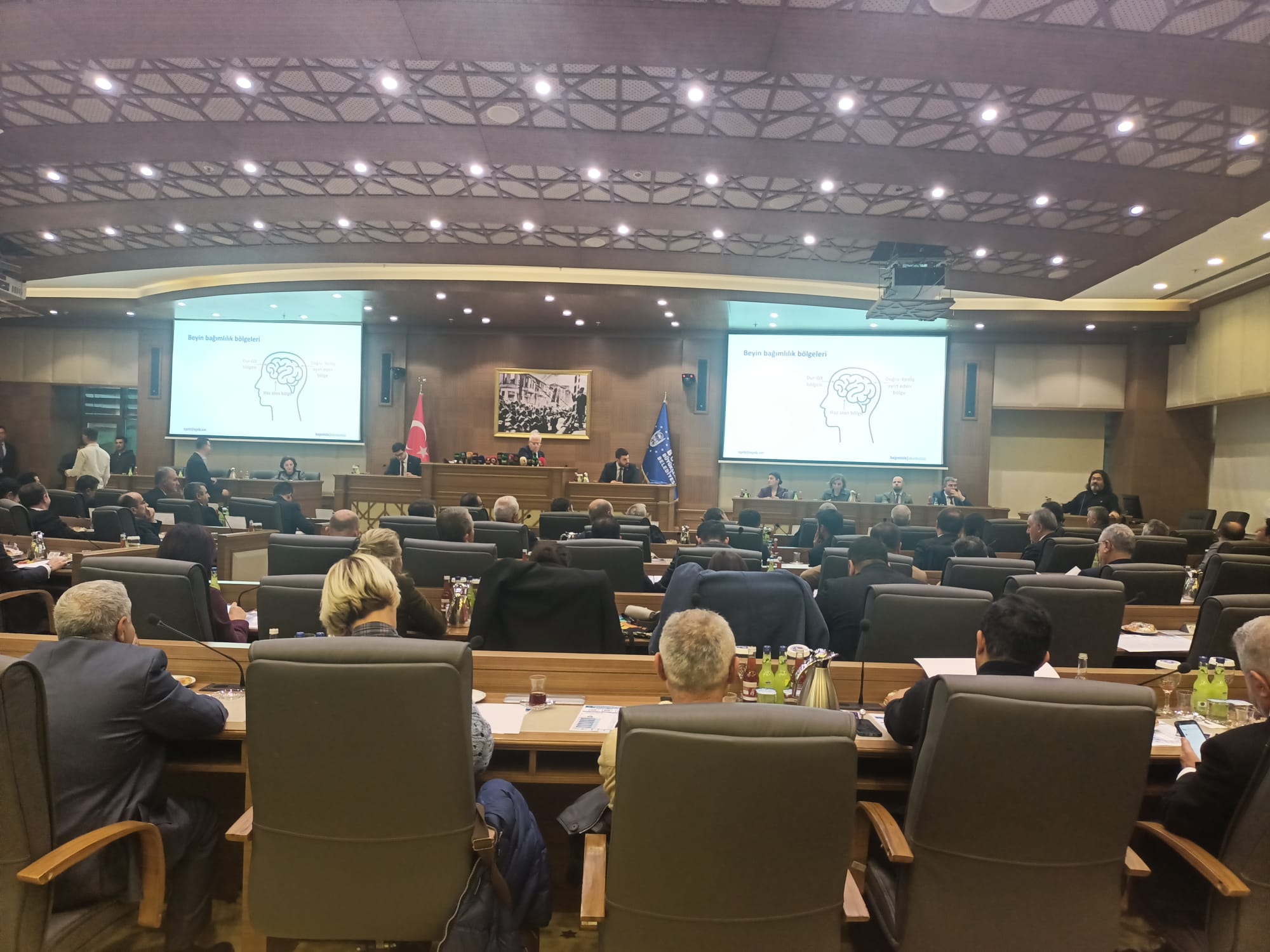 Kasım ayı meclis toplantısı, Bursa Büyükşehir Belediyesi Binası'nda yapıldı