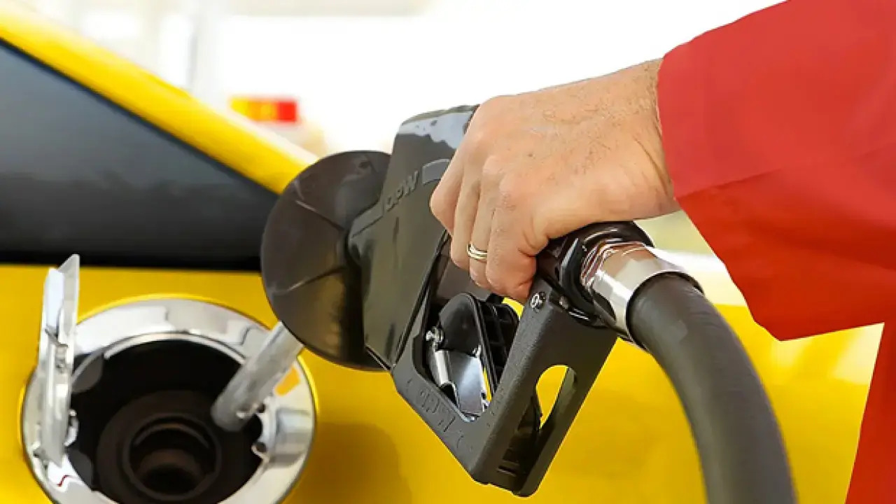 Petrol fiyatları dalgalanıyor: Ateşkes ve gerilim arasındaki fark