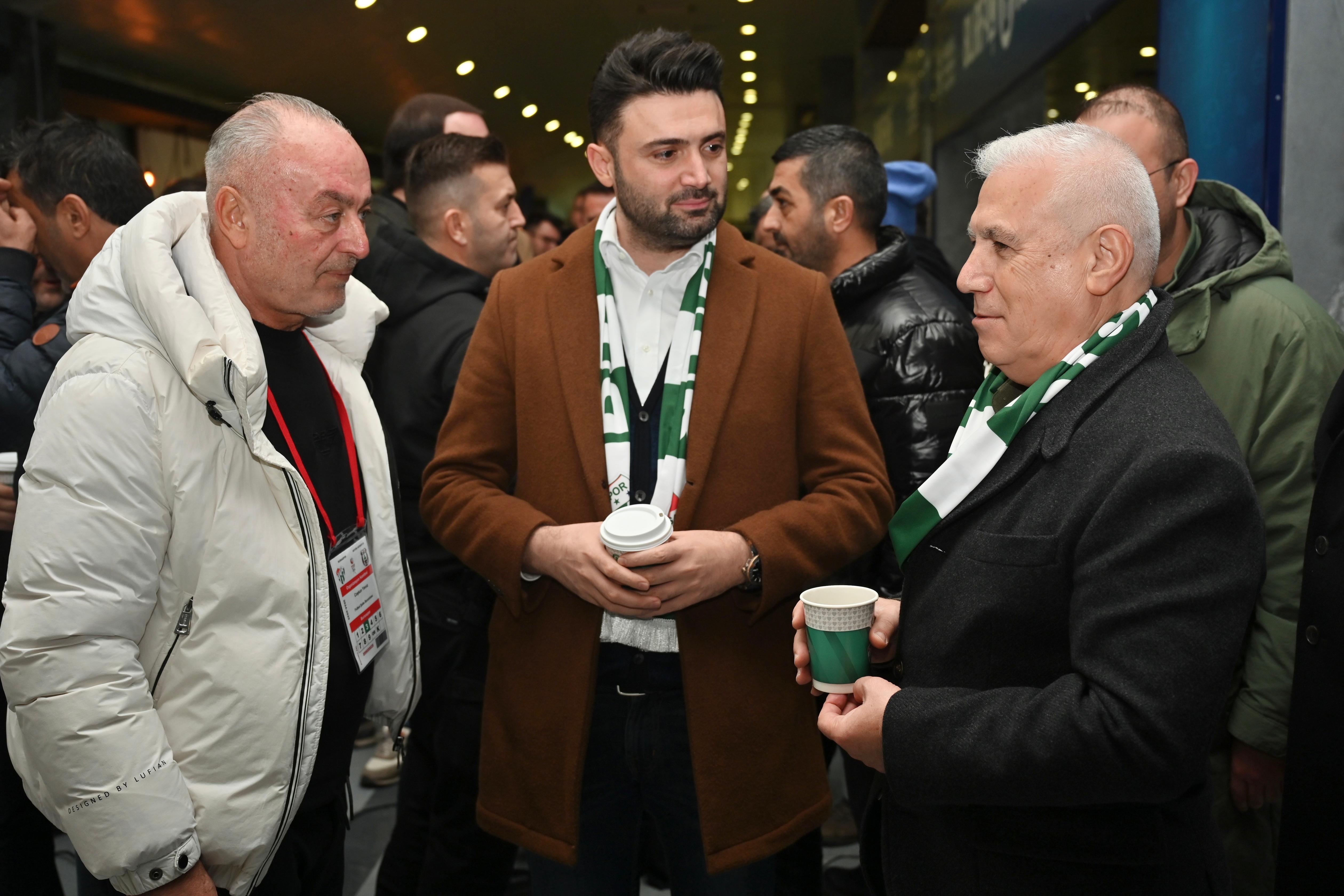 Bursaspor’a yeni gelir kaynağı: Her bardakta 10 tl