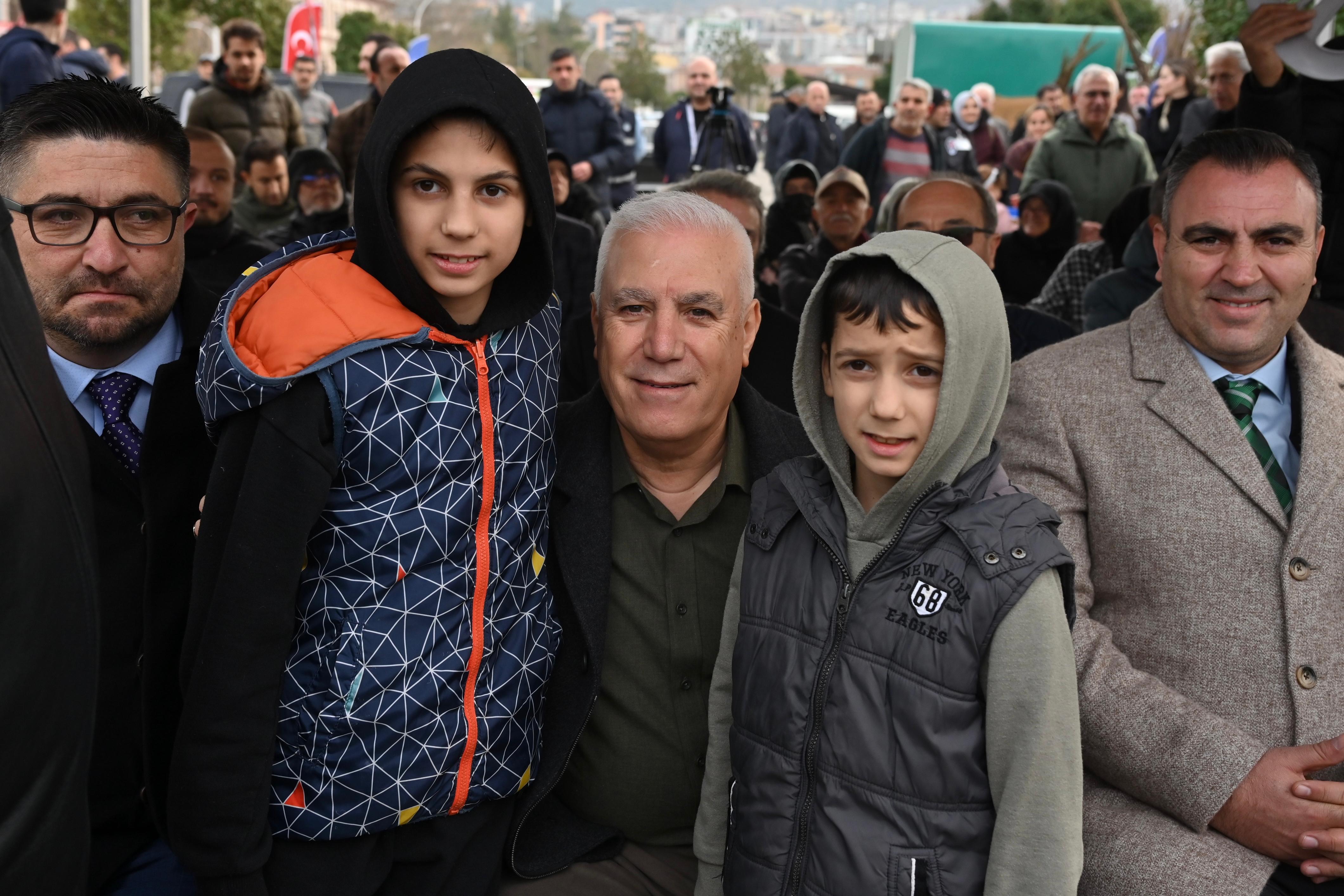 Bursa'da Tarıma dev destek: 74 bin fide ve fidan dağıtıldı