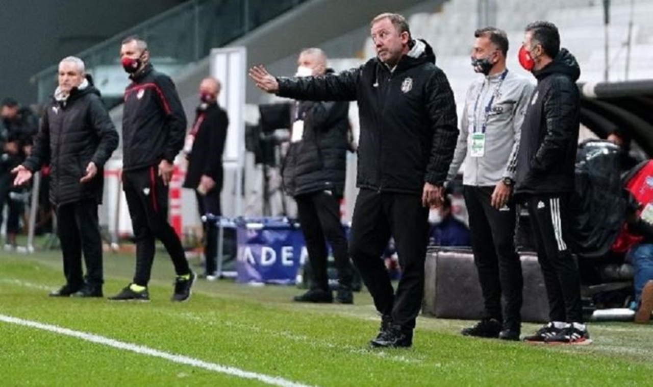 Sergen Yalçın İstanbul'a geldi: Transfer görüşmeleri başlıyor