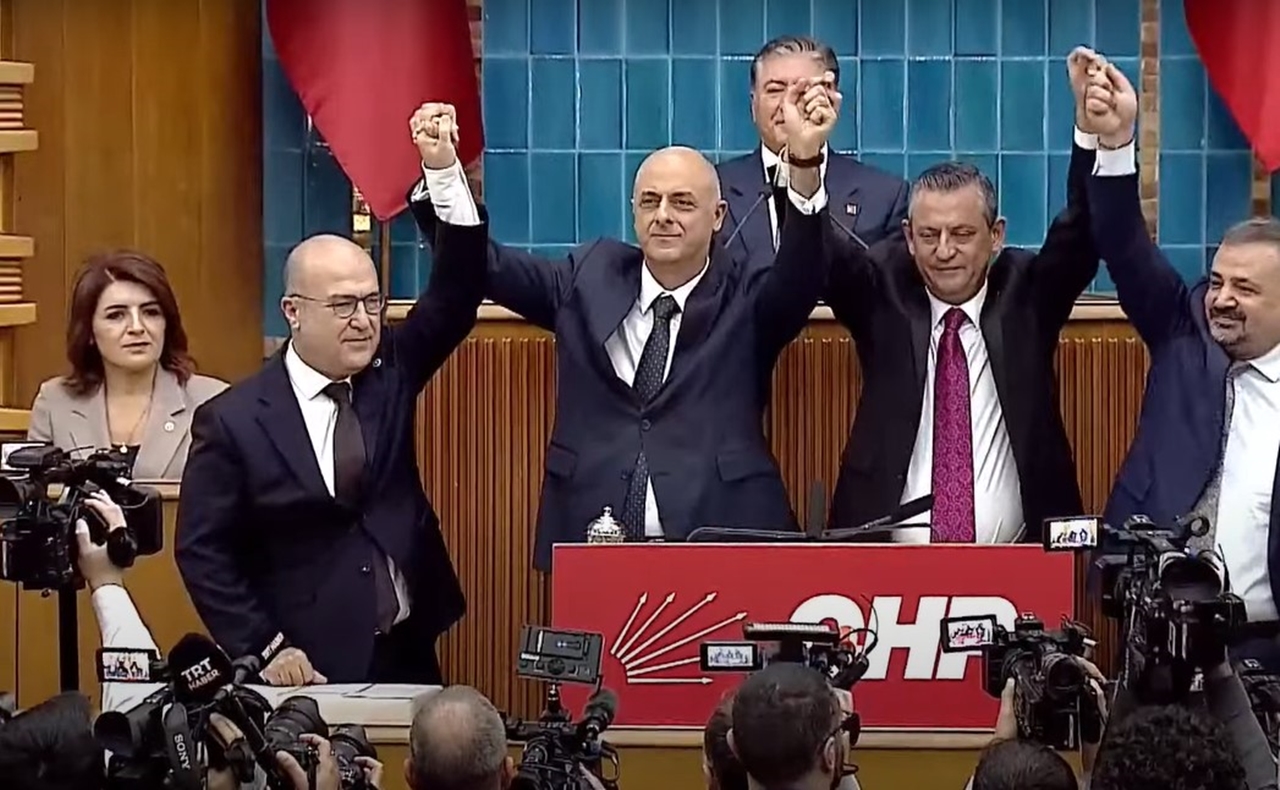 Ümit Özlale CHP’de: Güç birliği ile iktidara adım adım