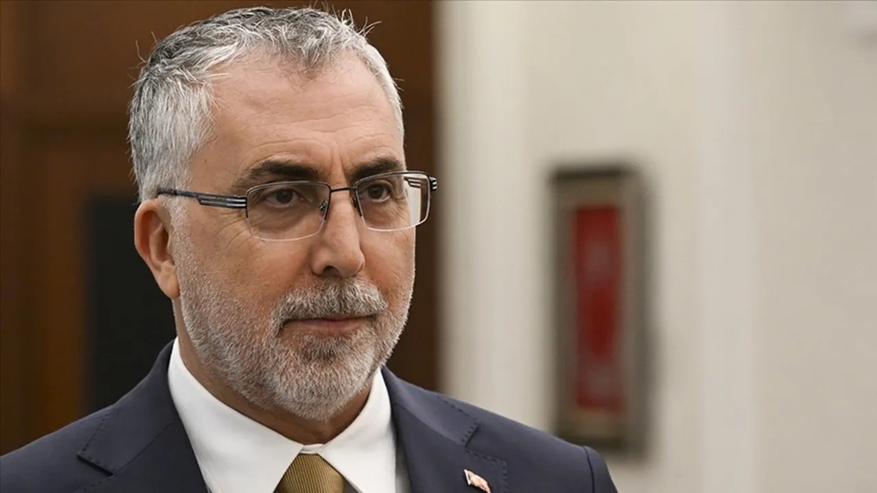 Bakan Işıkhan'dan Asgari ücret ve emekli maaşlarına yönelik kritik açıklamalar