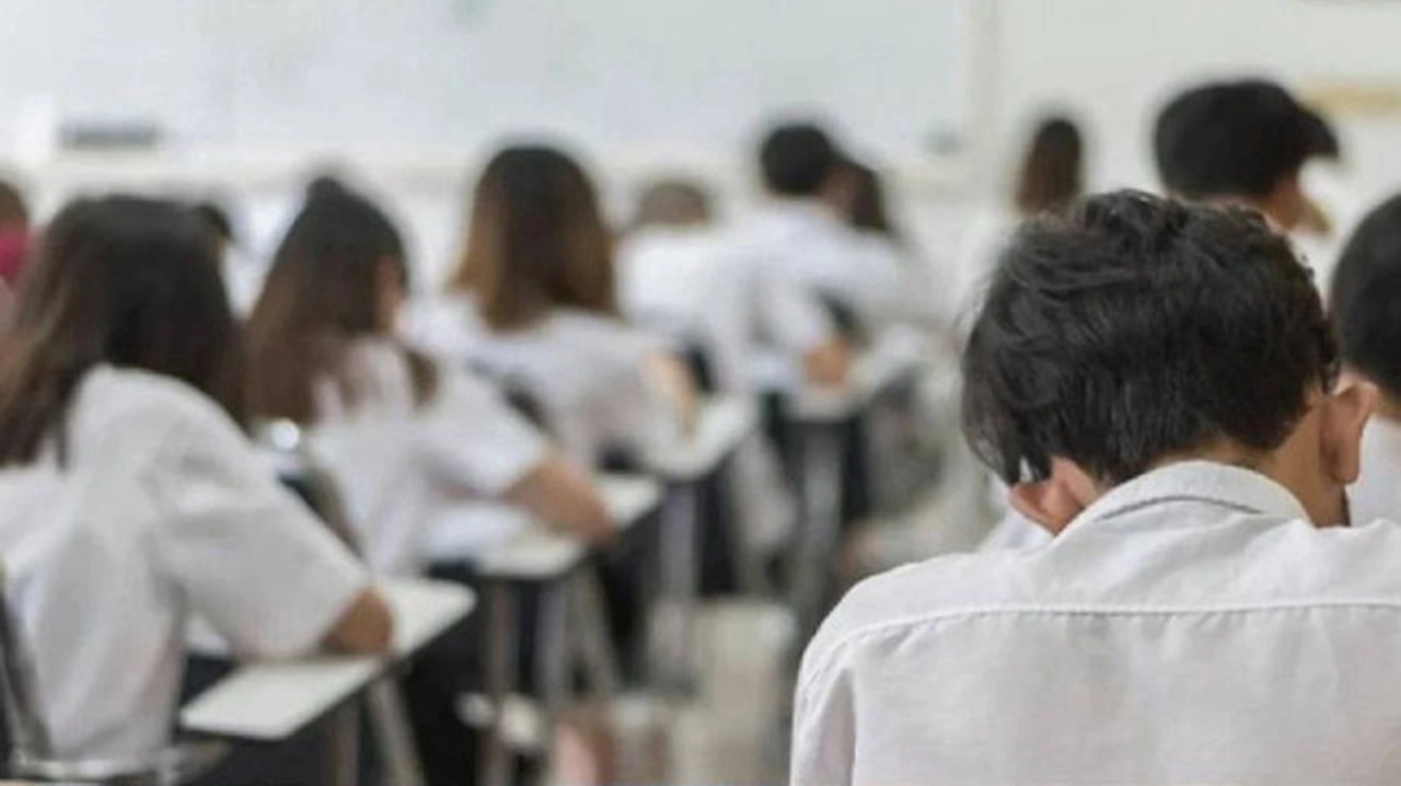 Okul kıyafeti yönetmeliği değişti: Eşit ve ekonomik kıyafetler