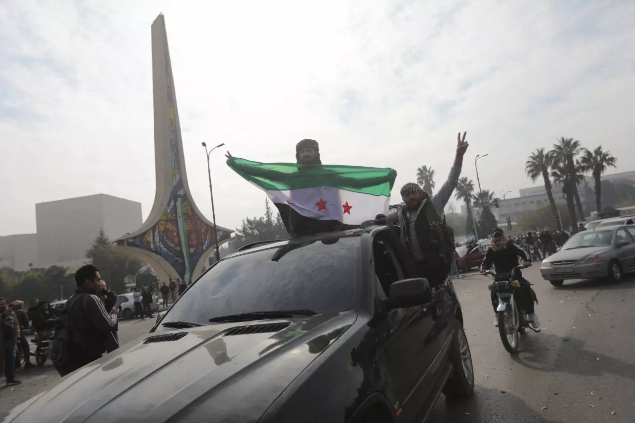 Suriye’de Tarihi dönüş: Umuda yolculuk başladı