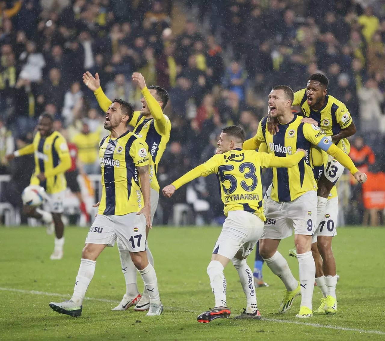 Fenerbahçe 3-1 Başakşehir: En-Nesyri duble yaptı, Dzeko gol attı