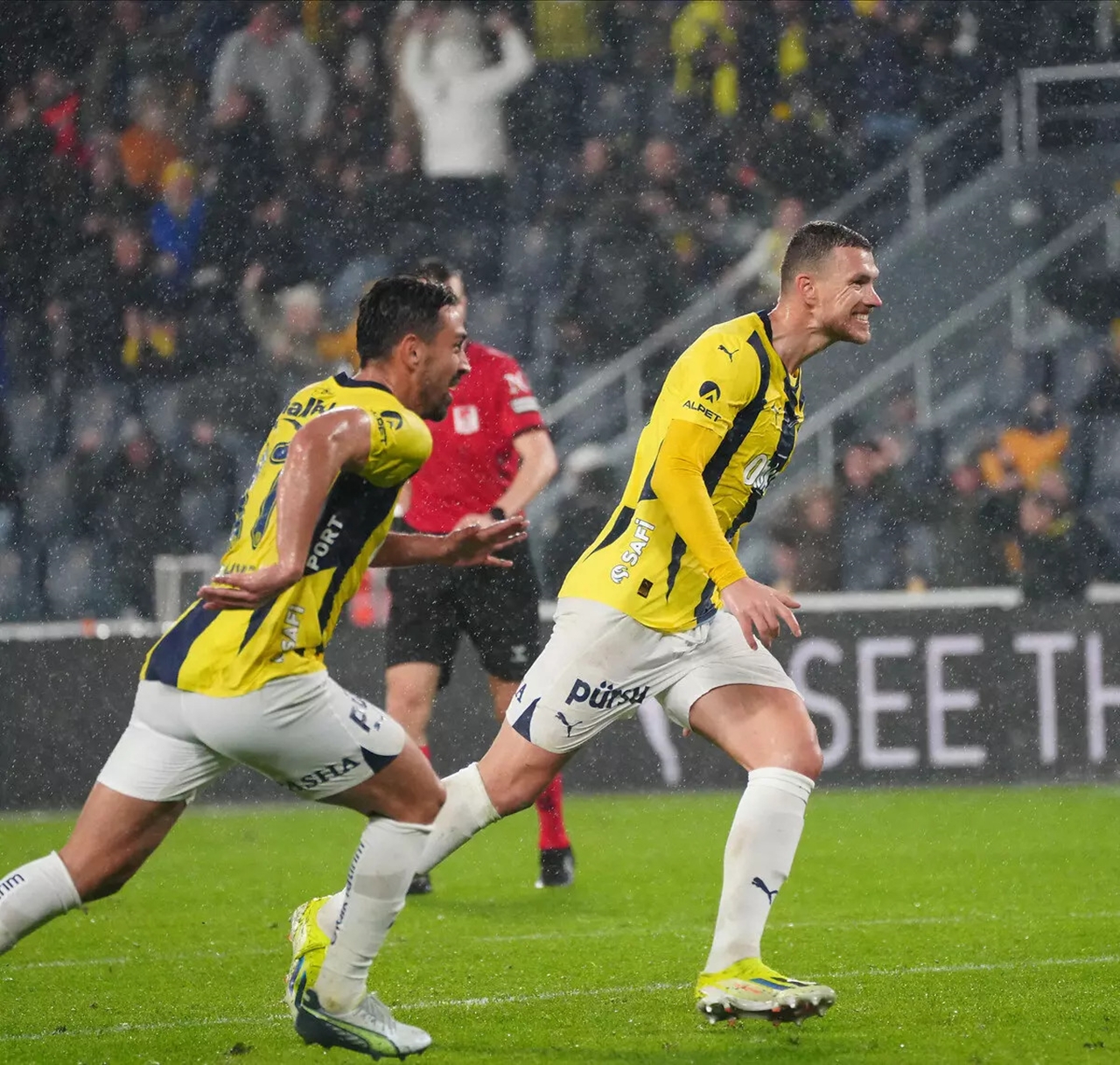 Fenerbahçe 3-1 Başakşehir: En-Nesyri duble yaptı, Dzeko gol attı