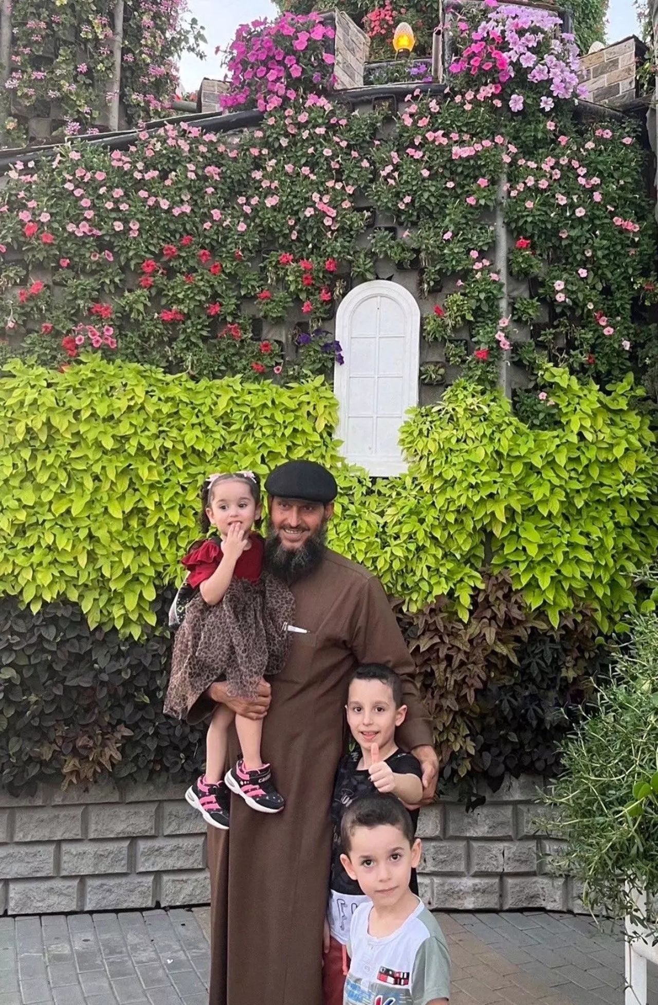 Khaled Nabhan: Torunlarının acısına sabırla direnen dede