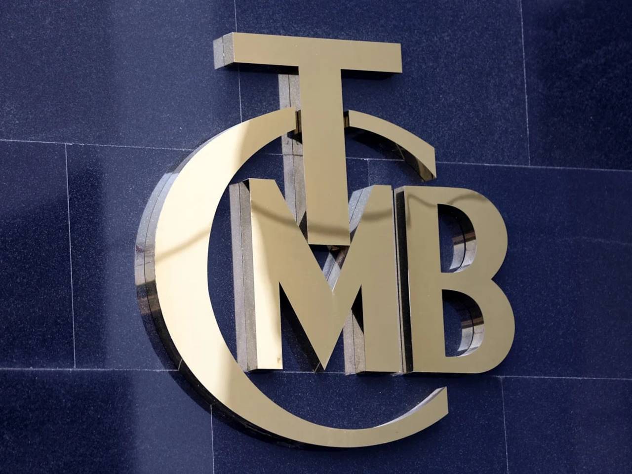 Faiz indirimi başladı: TCMB’den 22 ay sonra ilk adım