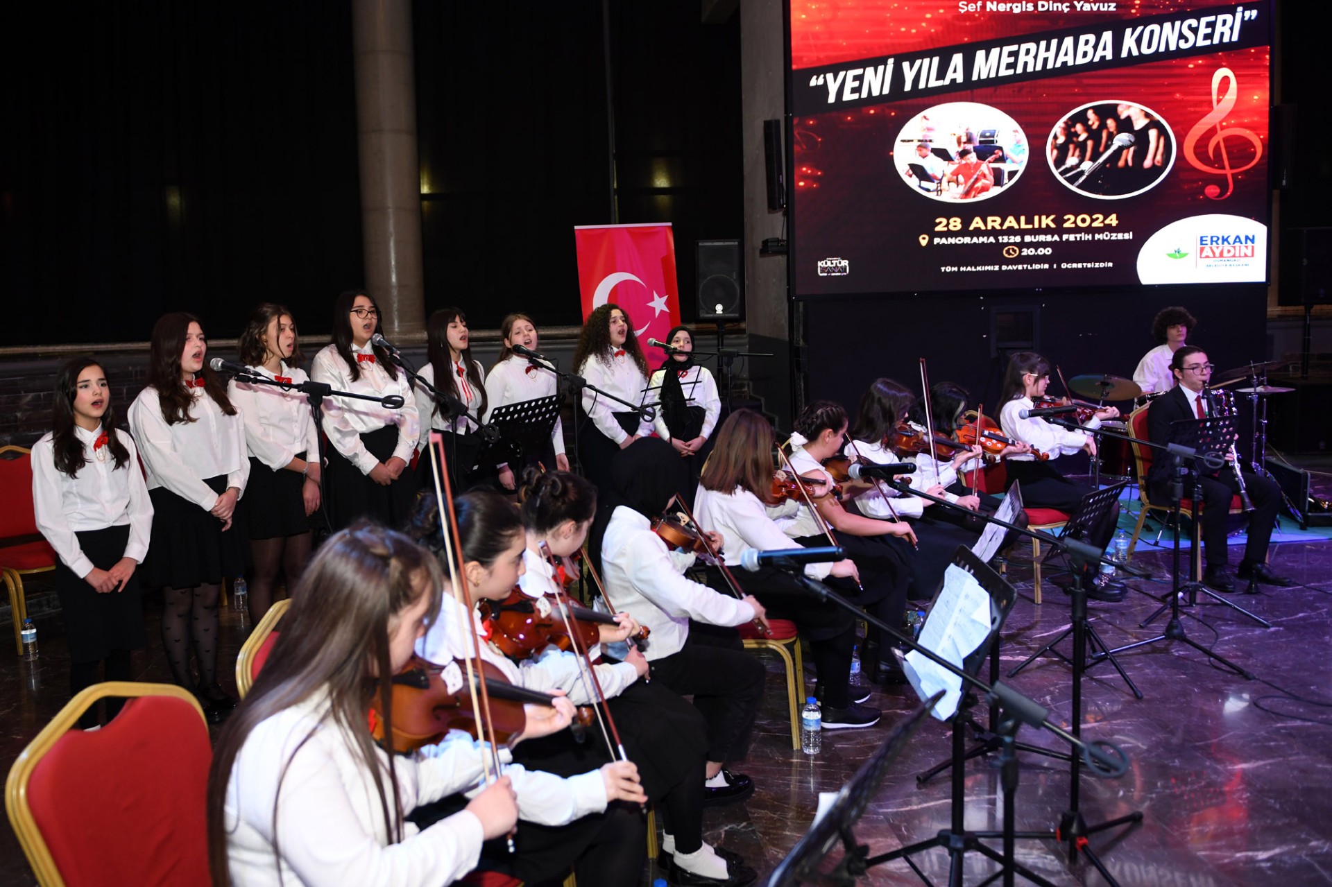 Gençlerin müzikal zaferi: Yeni yıla muhteşem konserle merhaba