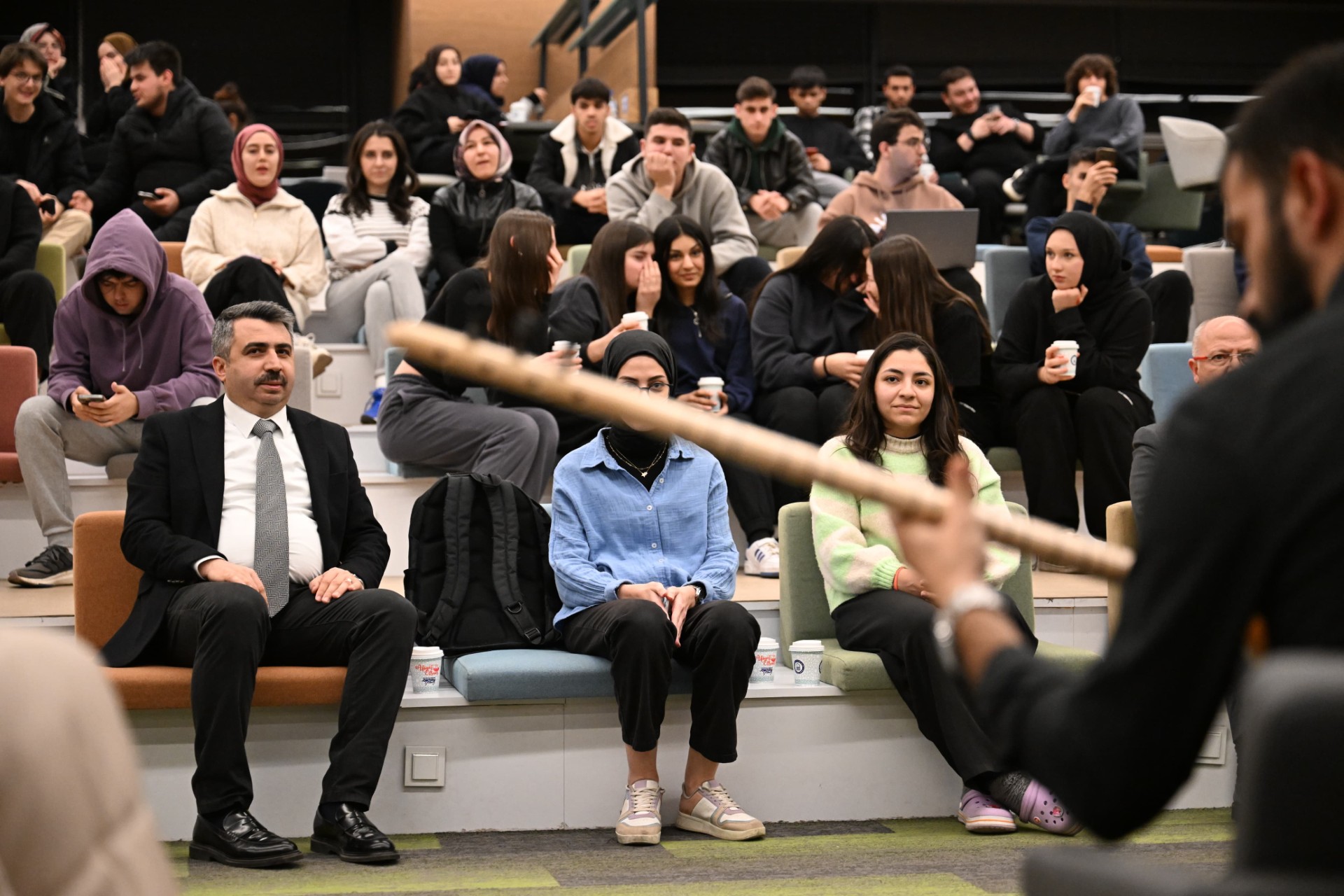 Yıldırım’da Eğitim devrimi: 7/24 Kütüphane ve gençlere destek