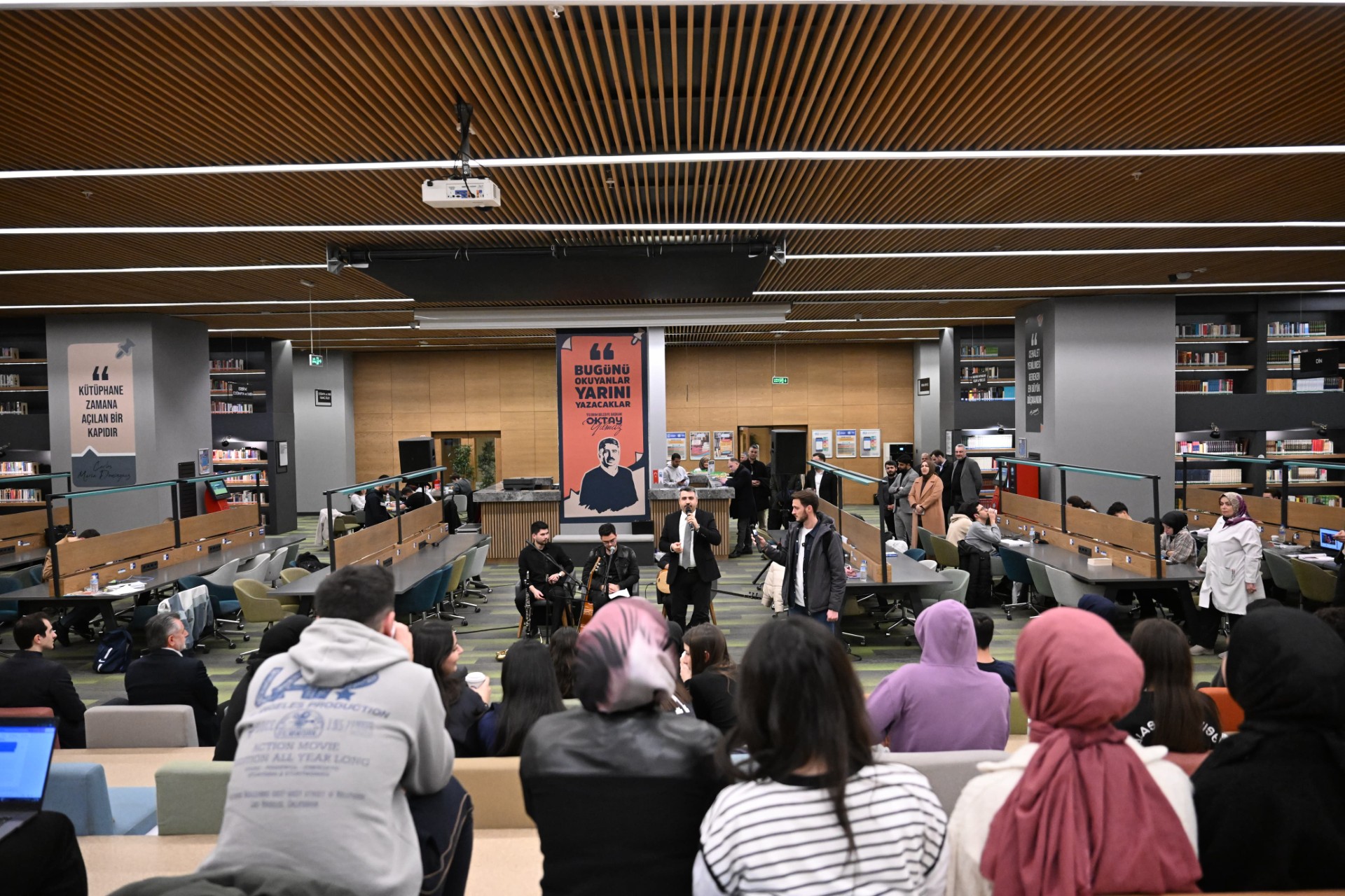 Yıldırım’da Eğitim devrimi: 7/24 Kütüphane ve gençlere destek