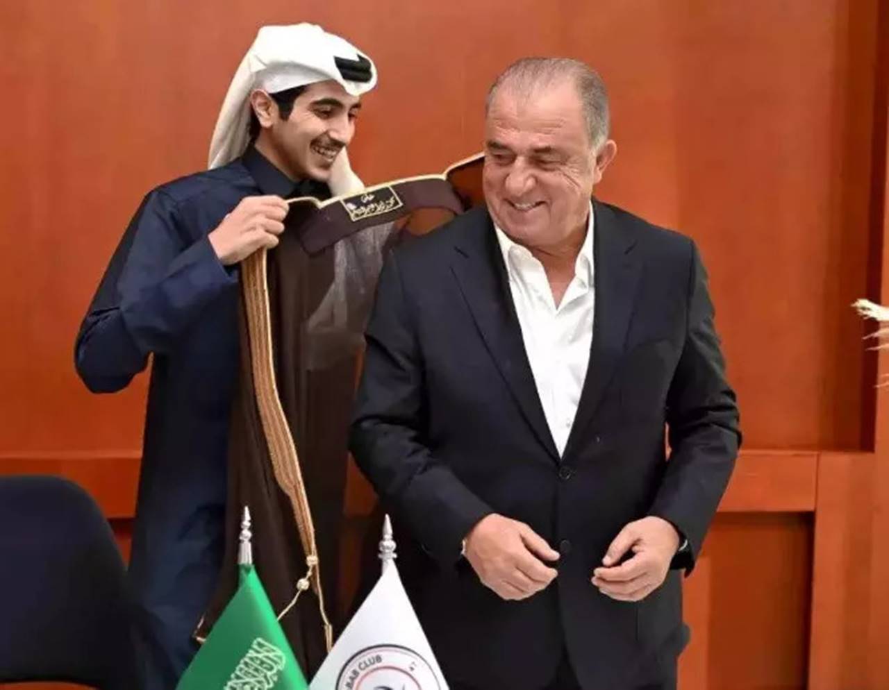 Fatih Terim'in takımı Al Shabab, Victor Nelsson'u istiyor