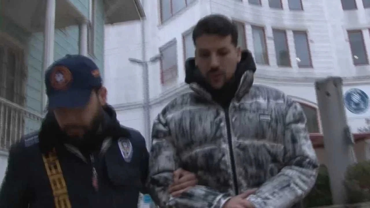 Kerimcan Durmaz suçlamaları reddetti: Sahne için vardım