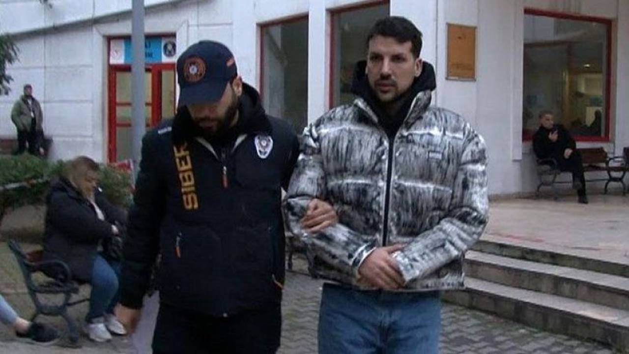 Kerimcan Durmaz suçlamaları reddetti: Sahne için vardım