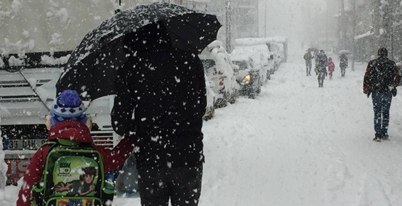Kış geliyor: Sıcaklıklar düşerken sağanak ve kar İstanbul'u vuracak