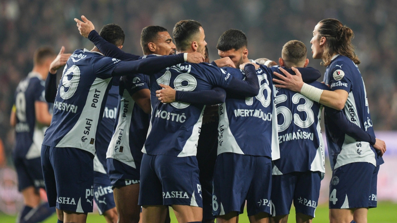 Fenerbahçe nefes kesti: Konyaspor'u 3-2'yle geçti