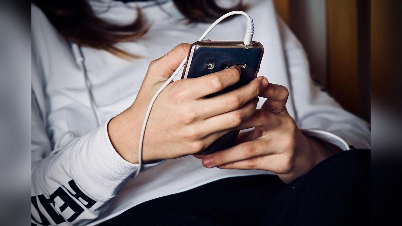 Okullarda Cep Telefonu yasağı onaylandı