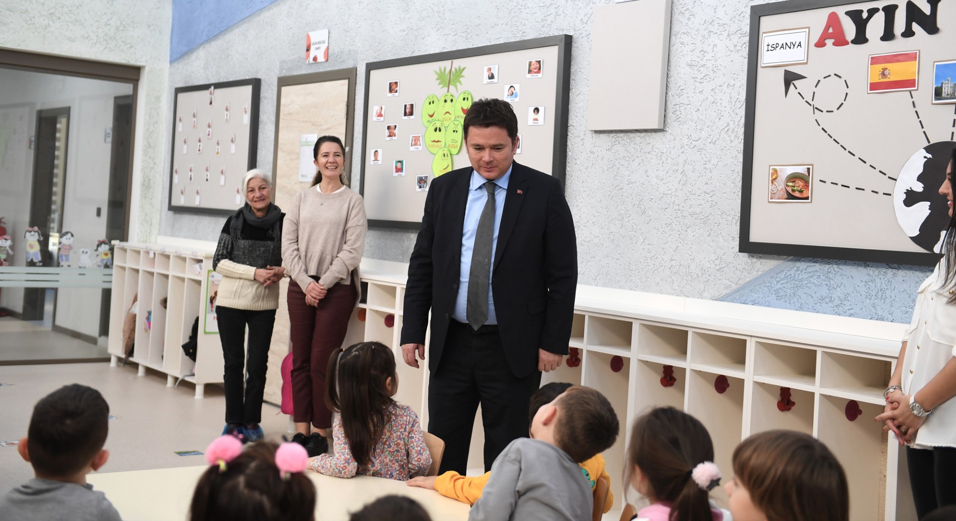 Başkan Aydın, Miniklerin karne heyecanını paylaştı