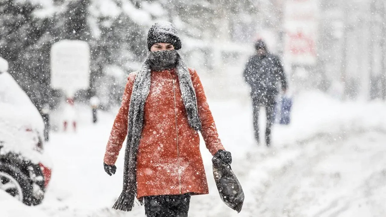 Sarı kod uyarısı: Kar ve sağanak yağış geliyor, Sıcaklık düşecek
