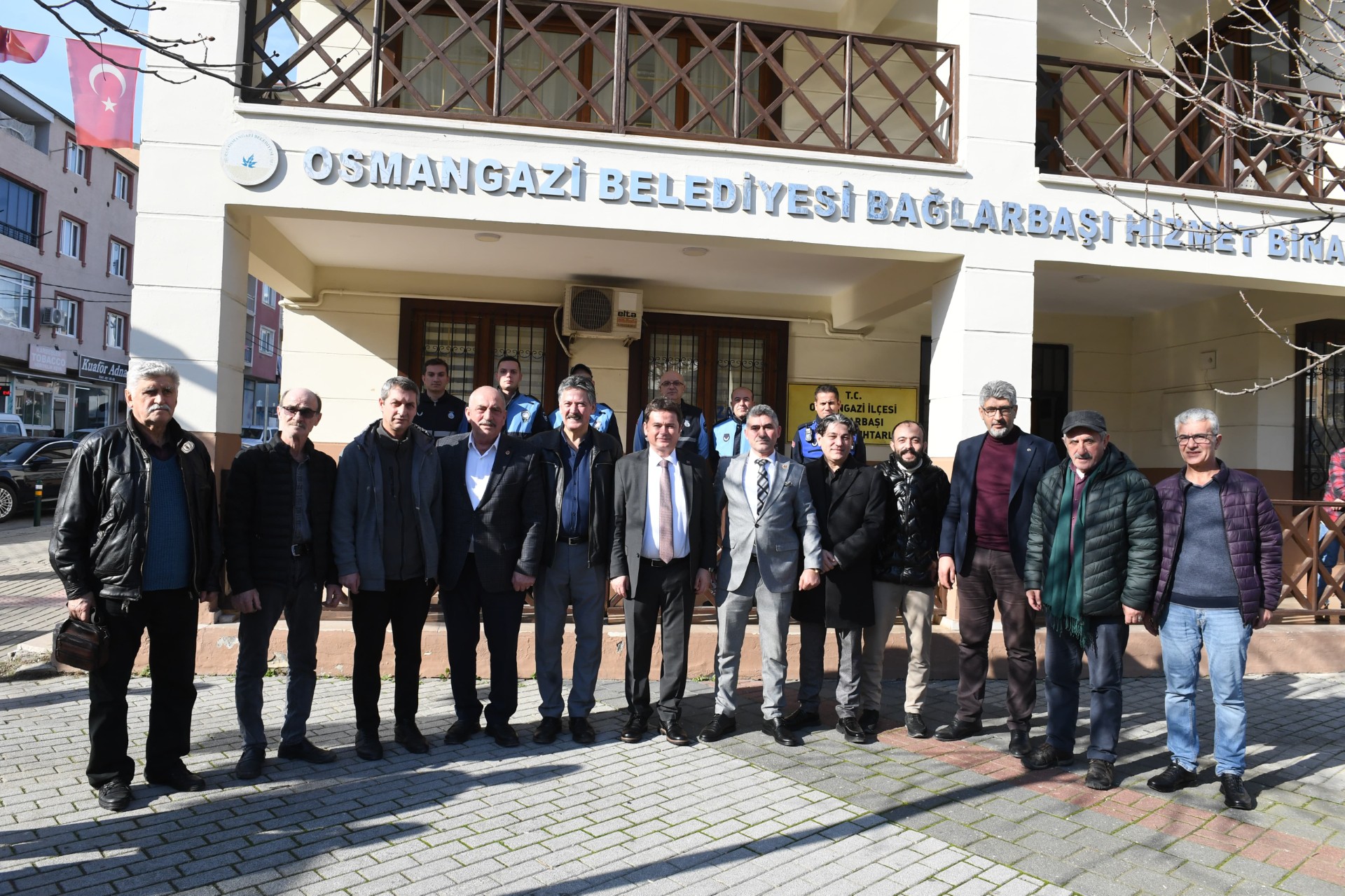 Başkan Aydın, Bağlarbaşı’nda Çorbadan hizmete her şeyle halkın yanında