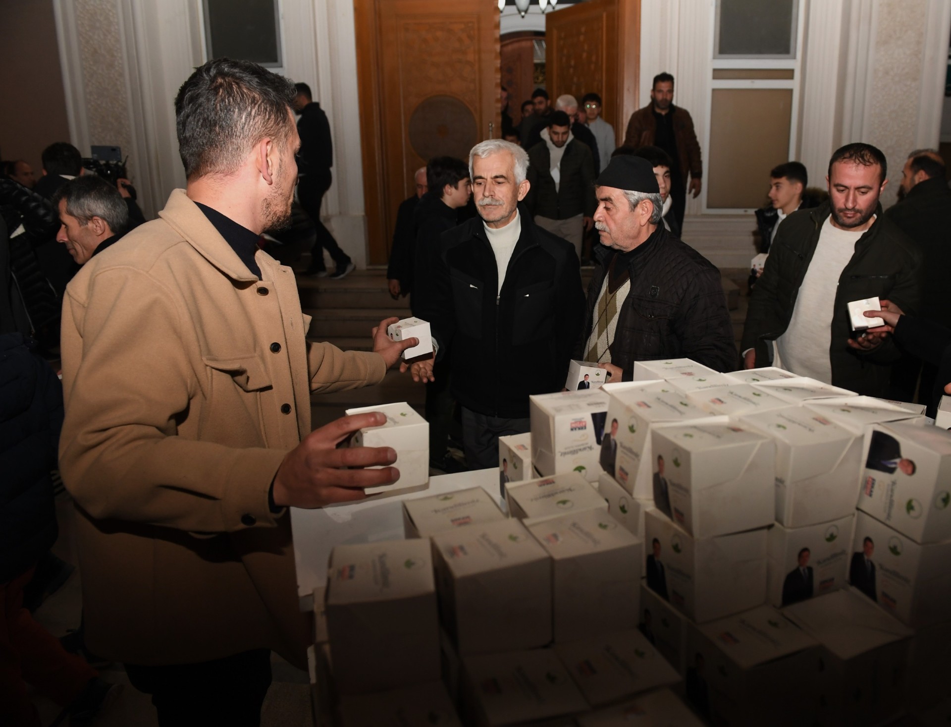 Osmangazi'den Miraç Kandil'ine özel simit dağıtımı