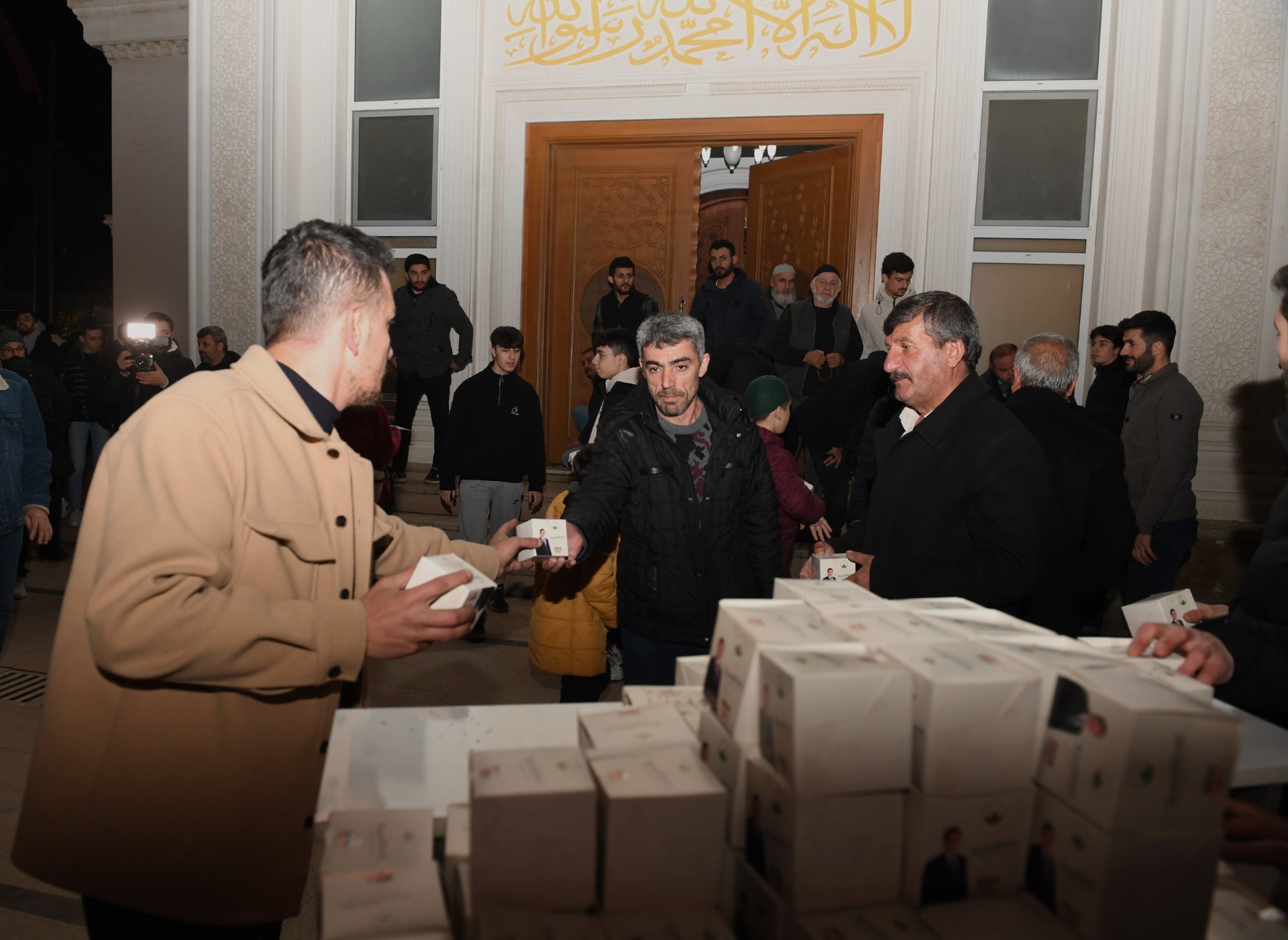 Osmangazi'den Miraç Kandil'ine özel simit dağıtımı
