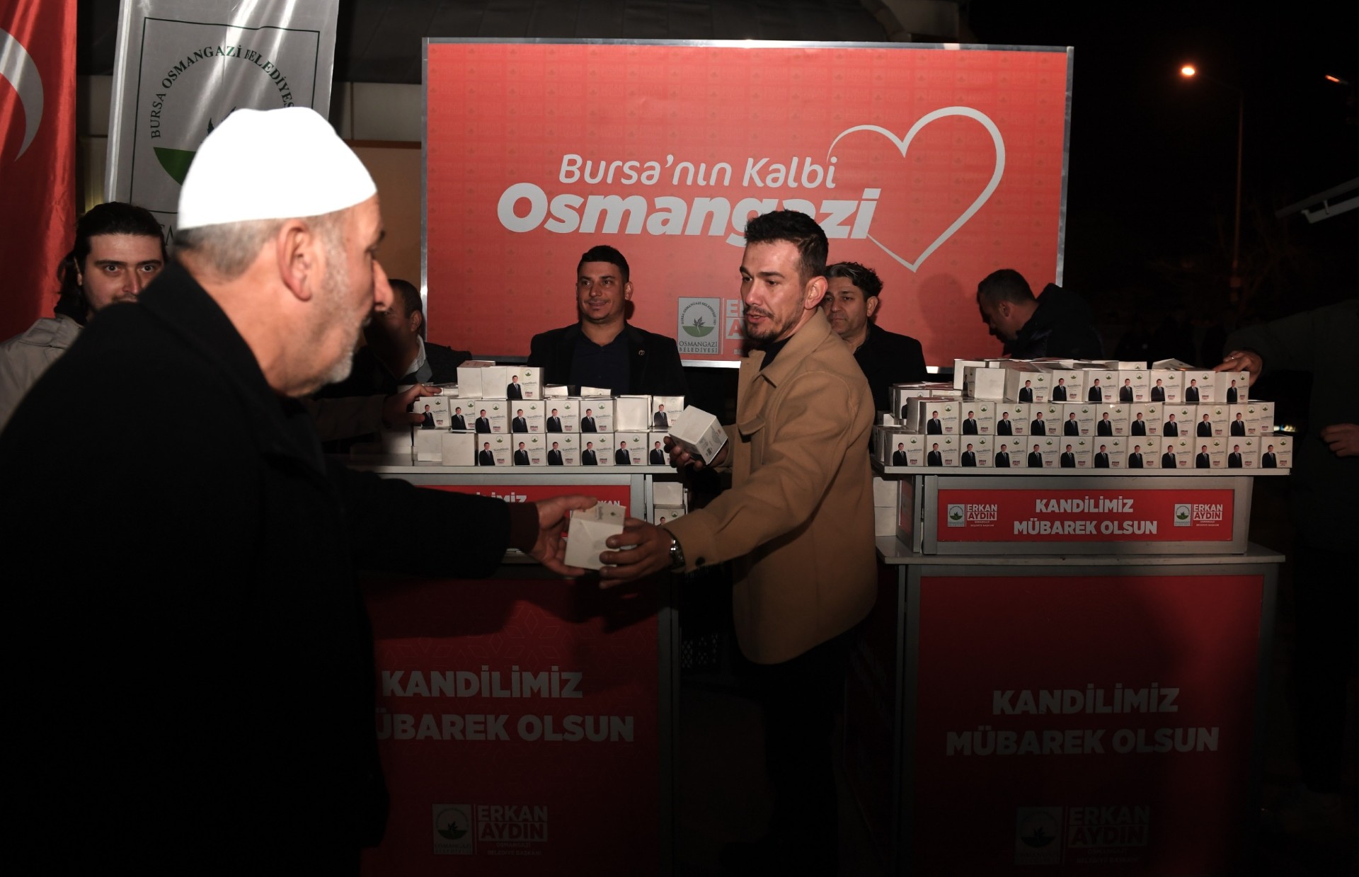 Osmangazi'den Miraç Kandil'ine özel simit dağıtımı