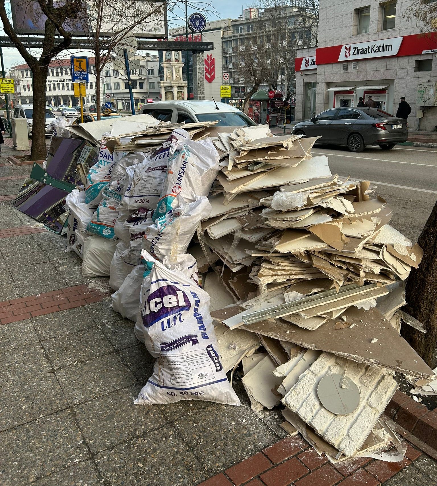 Osmangazi’de Çevre katliamına geçit yok: Kaçak moloz dökenlere ağır cezalar