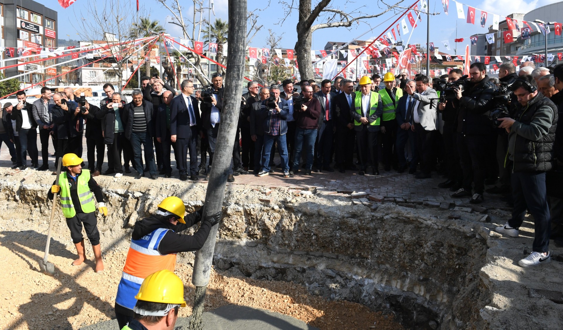 Bursa, Atatürk’ün mirasını yaşatacak: Atatürk Evi'nin temeli atıldı
