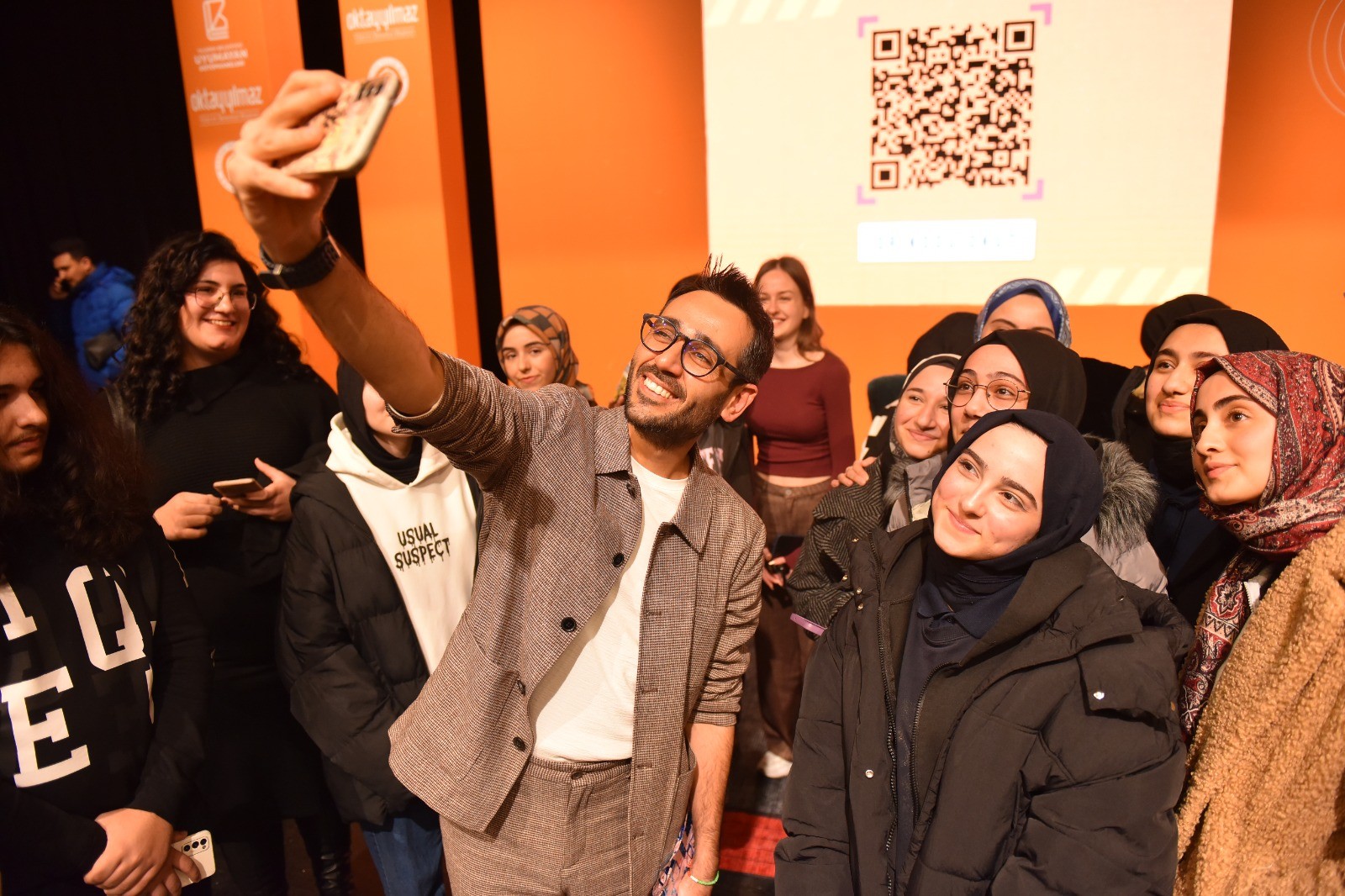 Yıldırım Belediyesi’nden Gençlere kütüphaneden kampüse destek