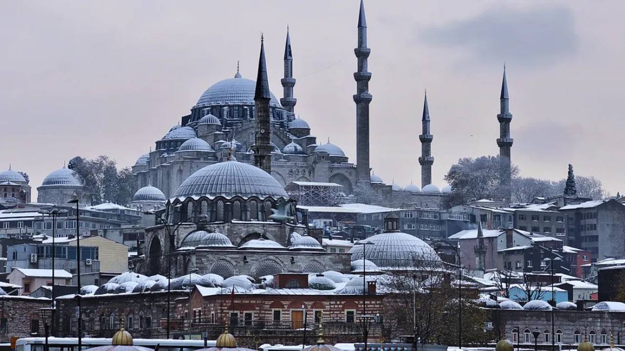 İstanbul'un Karla kaplanmış en ihtişamlı manzaraları