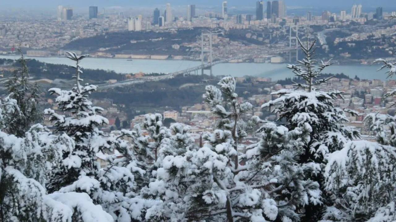 İstanbul'un Karla kaplanmış en ihtişamlı manzaraları