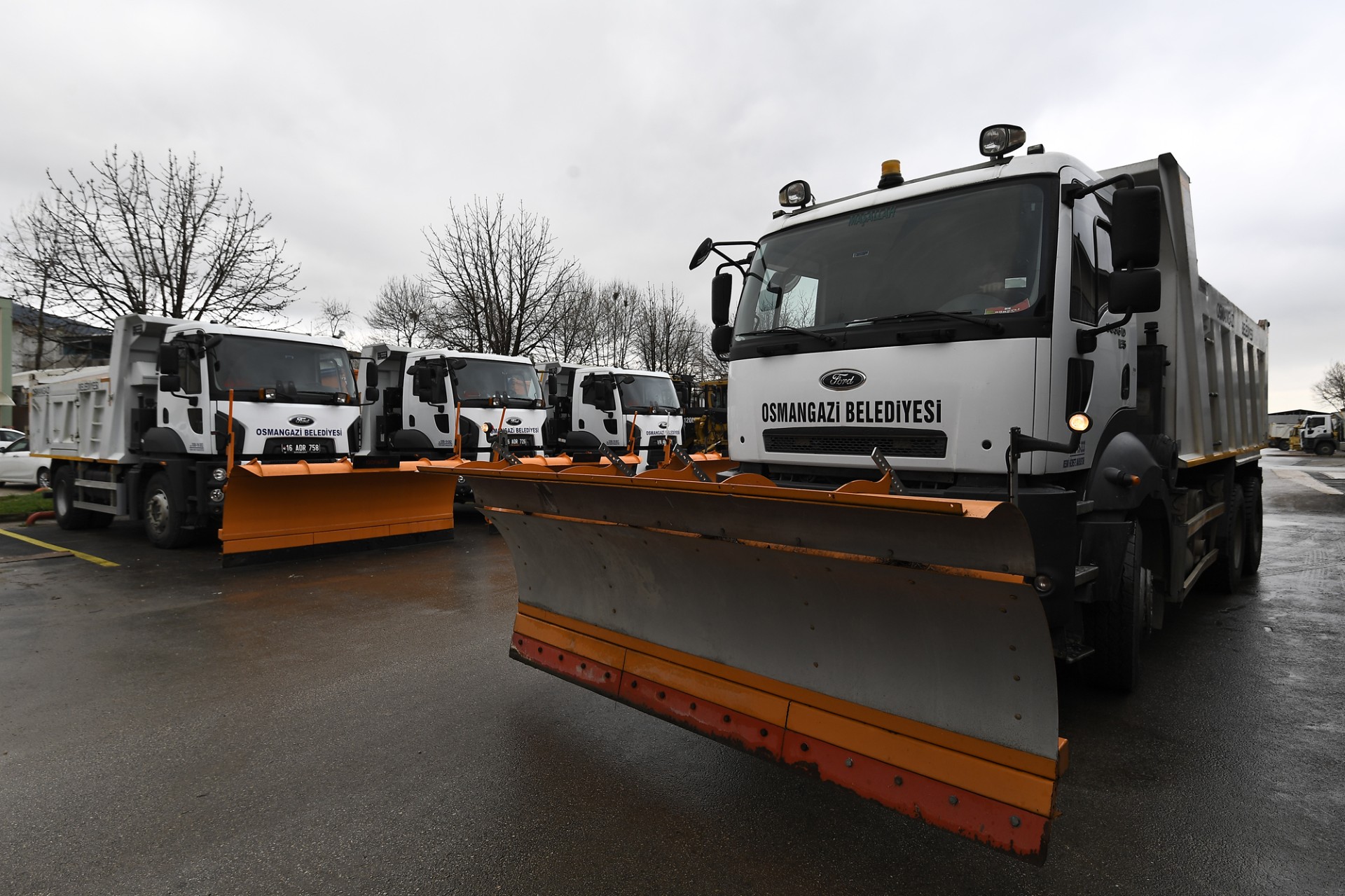 Osmangazi Belediyesi Karla mücadele için tüm gücüyle sahada
