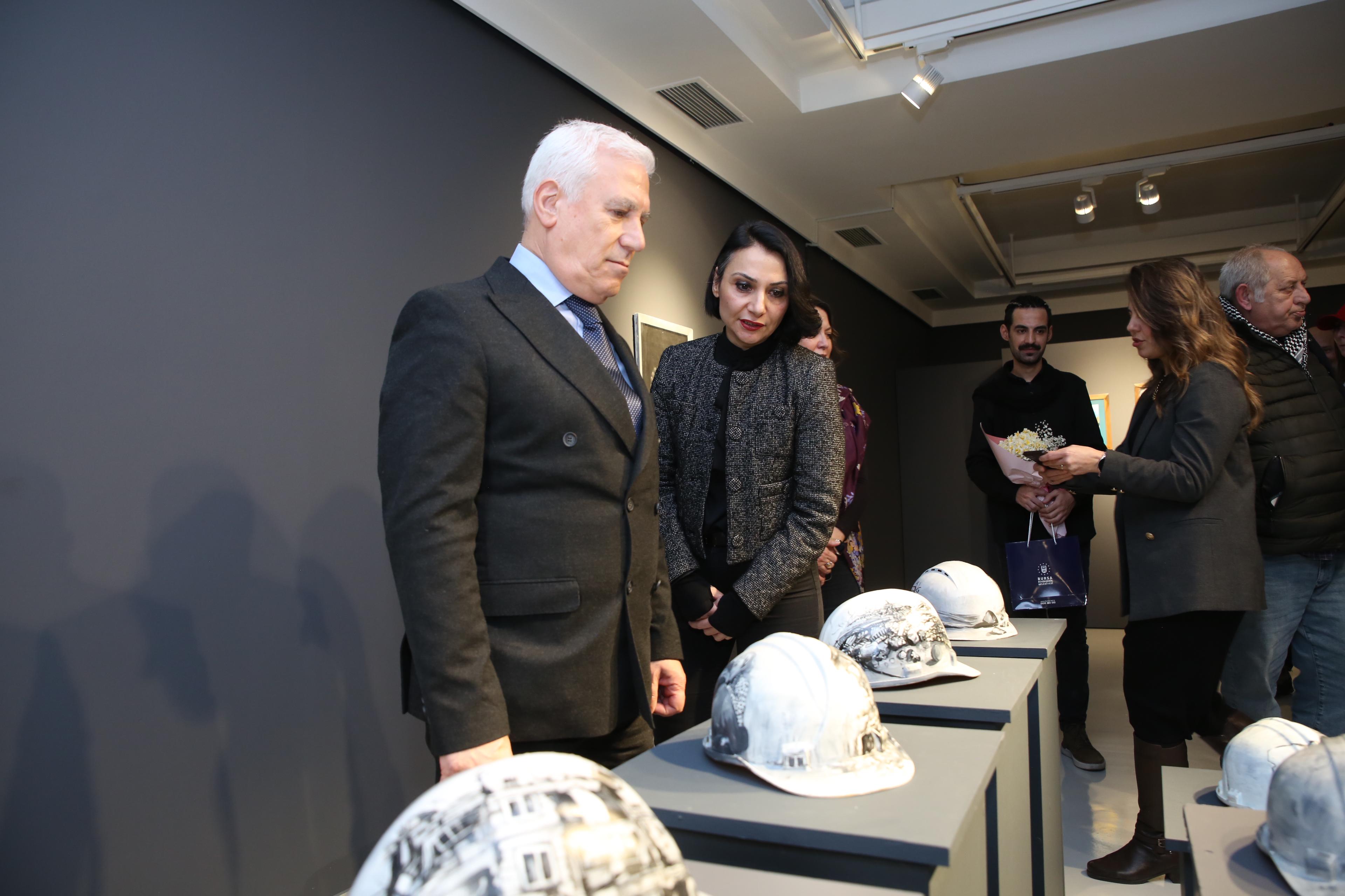 Depremin yankıları tuvale yansıdı: Sanat hafızayı canlı tutuyor