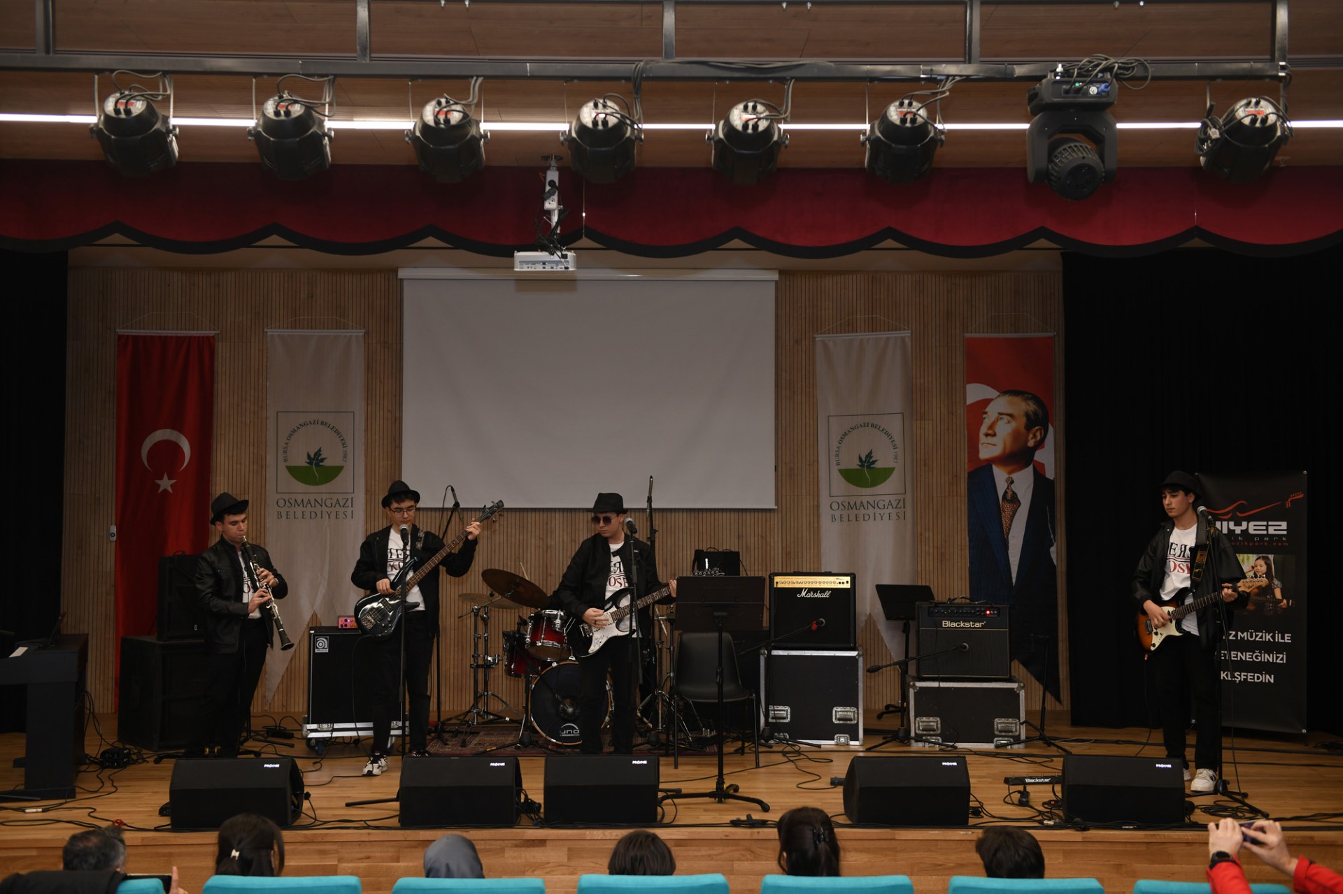 Genç yetenekler sahneye çıkıyor: Liseli orkestralar final için yarıştı