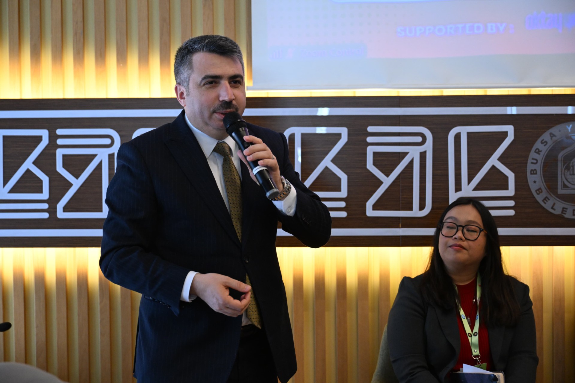 Küresel barışa Yıldırım dokunuşu: Gençler ve akademisyenler bir arada