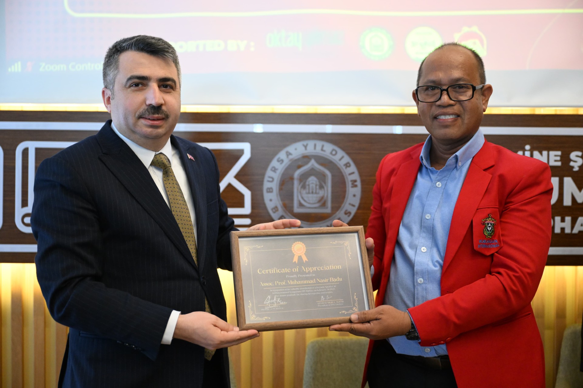 Küresel barışa Yıldırım dokunuşu: Gençler ve akademisyenler bir arada