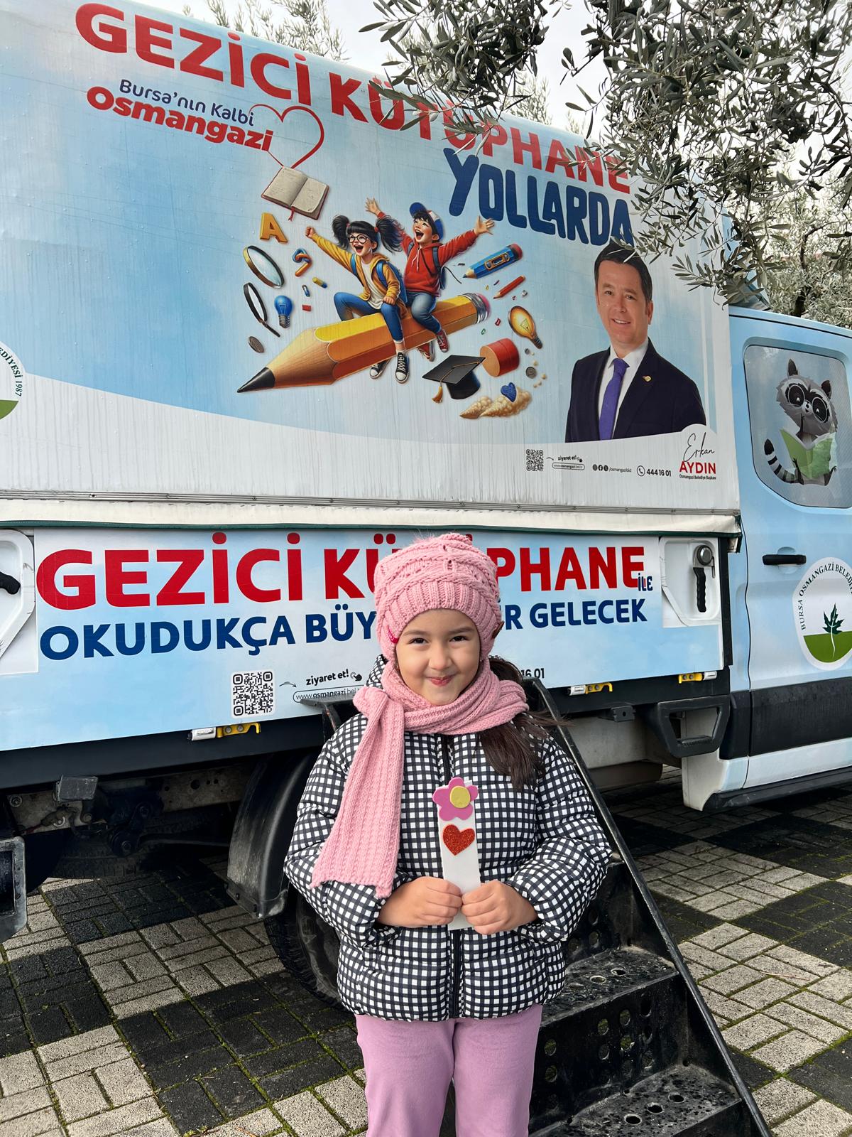 Osmangazi’nin Gezici kütüphanesi: Kitaplar ve yaratıcılık çocukları buluşturuyor