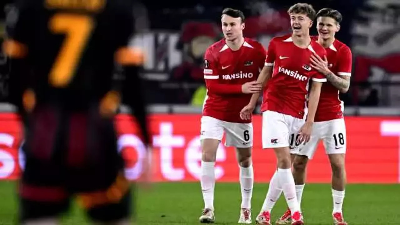 Galatasaray Hollanda'da şok oldu: AZ Alkmaar, Türk devini 4-1'le devirdi