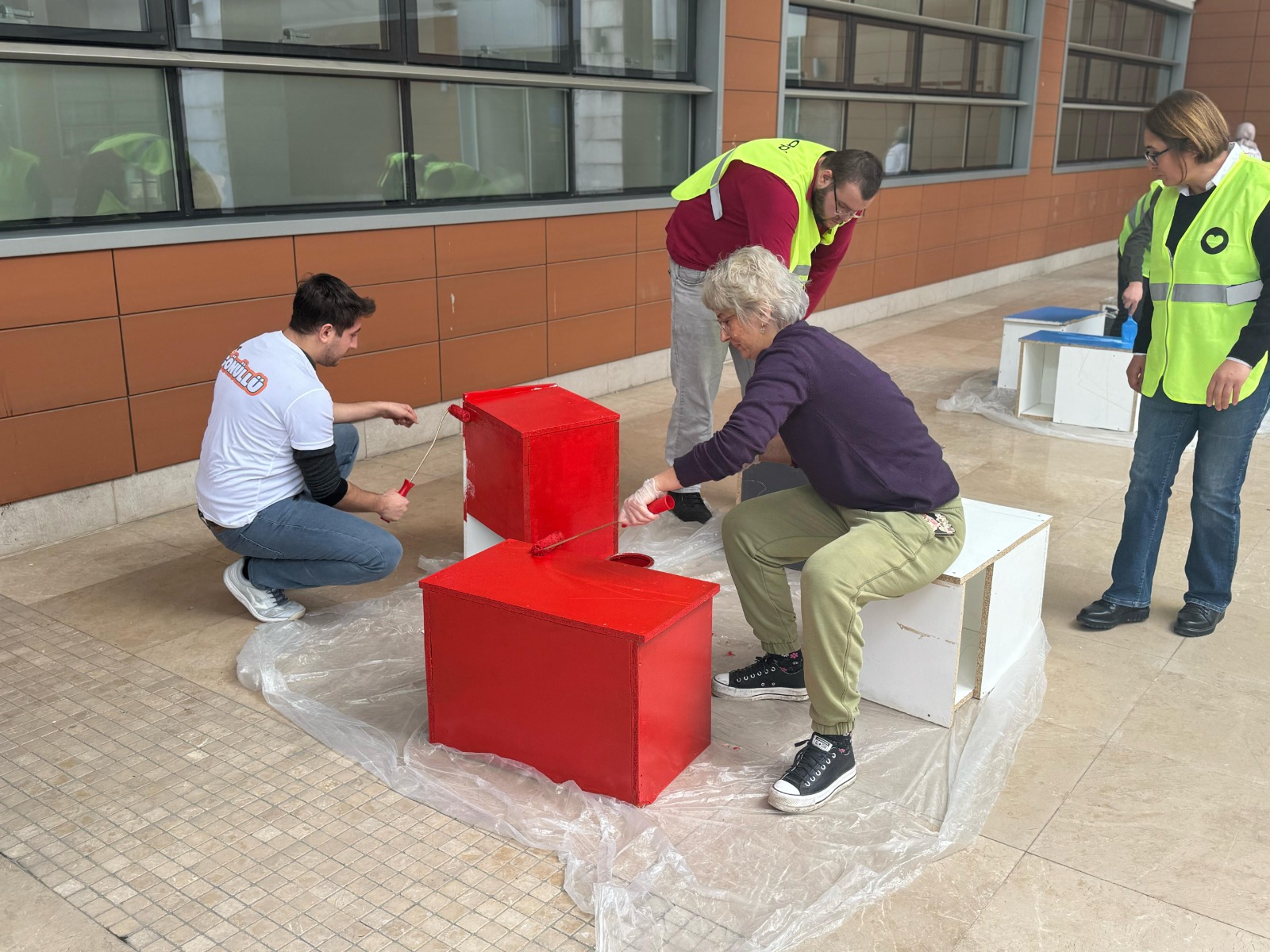 Bursa’da Kedilere sıcak yuva, Sokak hayvanlarına yeni bir hayat